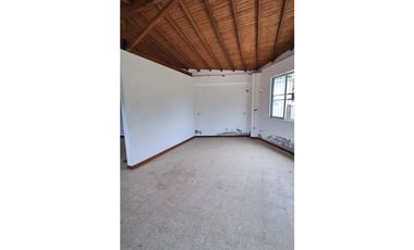 *Venta de casa lote o bodega en San Francisco, Copacabana