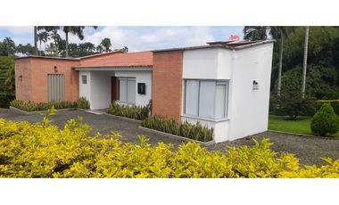 Casa campestre en venta - Sector Cerritos