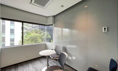 SE ARRIENDA OFICINA EN EL POBLADO