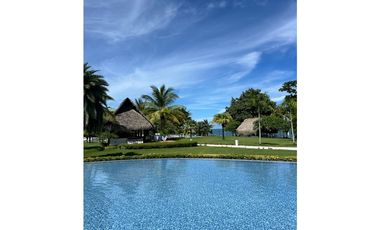 COCLE / BIJAO BEACH  / 210 M2 / AMOBLADO / BALCON / FRENTE AL MAR