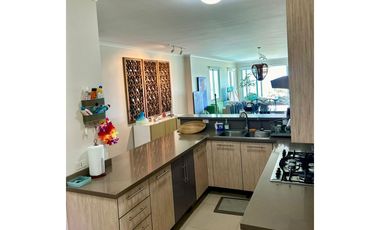 COCLE / BIJAO BEACH  / 210 M2 / AMOBLADO / BALCON / FRENTE AL MAR