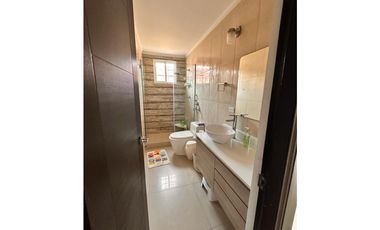 ALTOS DEL BOSQUE / EL DORAL / 4 HABITACIONES / 320m2 / AMPLIA TERRAZA