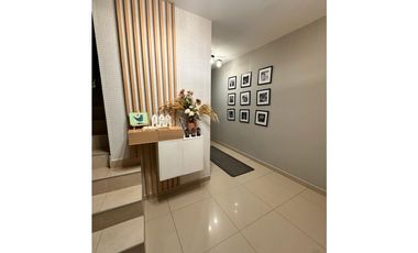 ALTOS DEL BOSQUE / EL DORAL / 4 HABITACIONES / 320m2 / AMPLIA TERRAZA