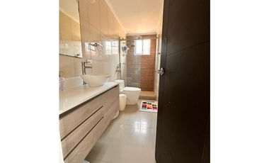 ALTOS DEL BOSQUE / EL DORAL / 4 HABITACIONES / 320m2 / AMPLIA TERRAZA