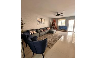 ALTOS DEL BOSQUE / EL DORAL / 4 HABITACIONES / 320m2 / AMPLIA TERRAZA