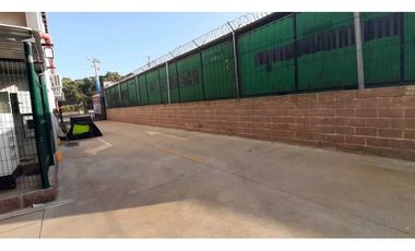 ALQUILO LOCAL EN CHORRERA COSTA VERDE PLAZA INTEMPERIE