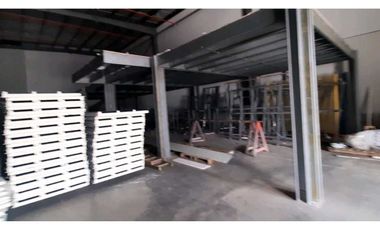 ALQUILO LOCAL EN CHORRERA COSTA VERDE PLAZA INTEMPERIE