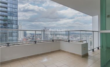 Venta: Apartamento en Avenida Balboa, PH Belle View