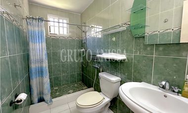 OPORTUNIDAD! Se Vende Casa de esquina Altos del María