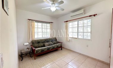 OPORTUNIDAD! Se Vende Casa de esquina Altos del María