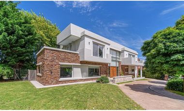 ALQUILER CASA EN ARENAS DEL SUR