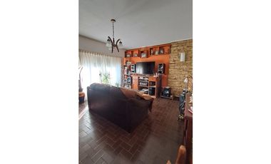 VENTA/ DEPARTAMENTO 3 AMBIENTES CON COCHERA Y BAULERA/ MAR DEL PLATA