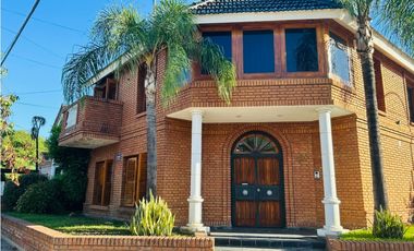 VENTA CASA URCA CORDOBA PILETA 4 DORMITORIOS