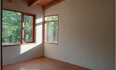 CASA EN RENTA CIRCUITO AVANDARO