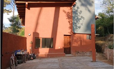 CASA EN RENTA CIRCUITO AVANDARO