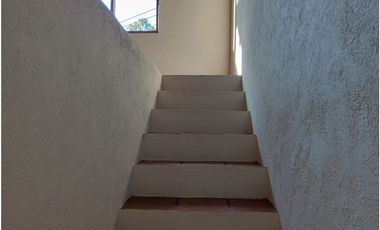 CASA EN RENTA CIRCUITO AVANDARO