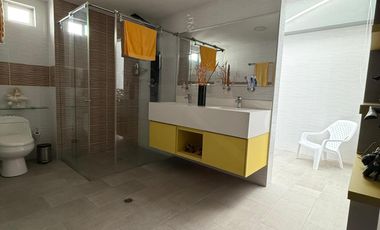 Bosques De Normandia Casa En Venta 5 Habitaciones 2 Niveles 384m2 Floridablamca, Santander Ml 15221