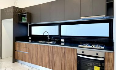 Tu Nueva casa en Residencial Vía Cumbres en Venta en Cancun C3952
