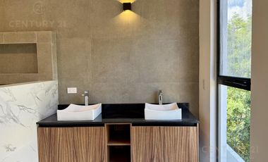 Tu Nueva casa en Residencial Vía Cumbres en Venta en Cancun C3952