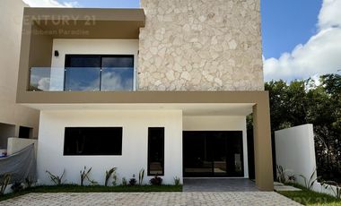Tu Nueva casa en Residencial Vía Cumbres en Venta en Cancun C3952