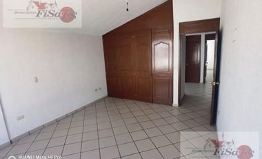 CASA EN RENTA