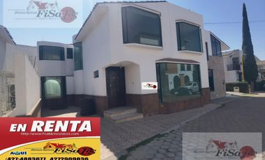 CASA EN RENTA