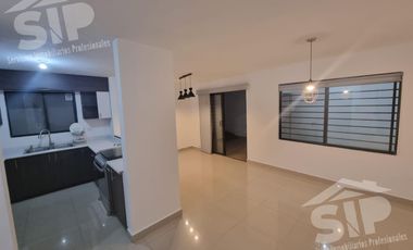 Casa en renta en privado Residencial Triana