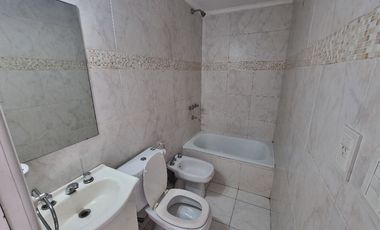 Departamento Tipo Casa en alquiler en Lanus Este