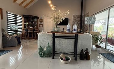 Casa en Venta en San Clemente, Mariposas, Casa en gran parcela con piscina