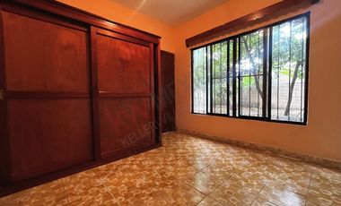 Casa en esquina con terreno de 490 m2 en COITA en VENTA