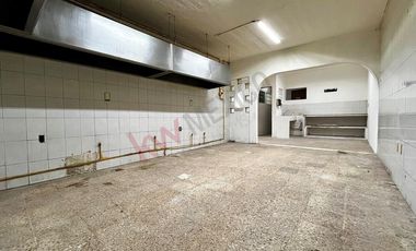 Local comercial en RENTA para RESTAURANT frente a PREPA 1, cerca de TORRE CHIAPAS