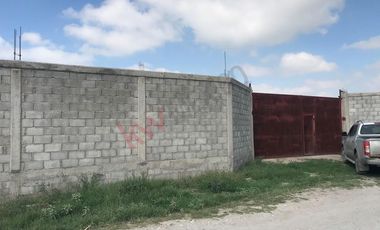 ¡Invierte en un terreno estratégico a solo 800 m de la carretera Torreón-Matamoros!