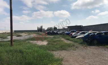 ¡Invierte en un terreno estratégico a solo 800 m de la carretera Torreón-Matamoros!