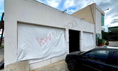 Local comercial en RENTA a un costado de UNIACH ORIENTE en BOULEVARD PRINCIPAL