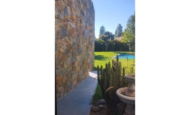 Venta Oportunidad Casa Condominio en Chicureo