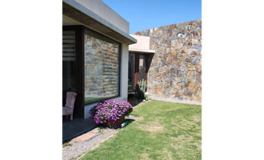Venta Oportunidad Casa Condominio en Chicureo