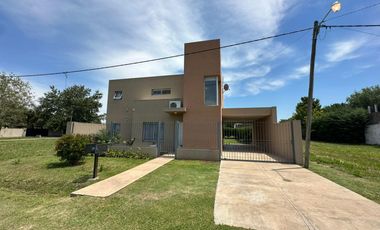 Venta casa de 2 dormitorios APTO CRÉDITO en Pueblo Esther