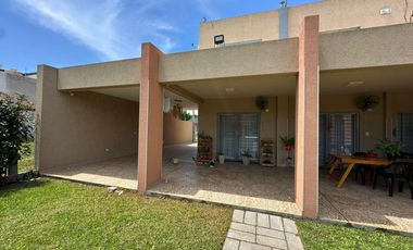 Venta casa de 2 dormitorios APTO CRÉDITO en Pueblo Esther