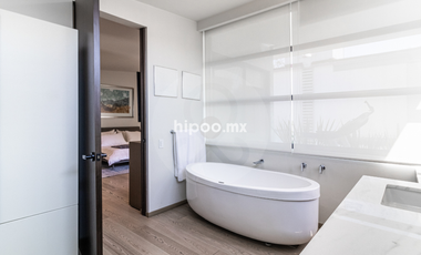 Casa en condominio en venta en Lomas de Bezares