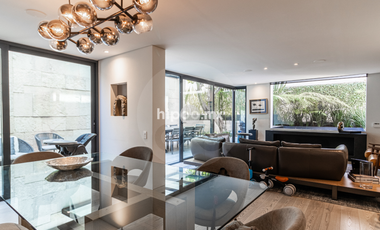 Casa en condominio en venta en Lomas de Bezares