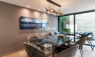 Casa en condominio en venta en Lomas de Bezares