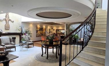 Preciosa casa en Bosques de las Lomas, privada .  Renta