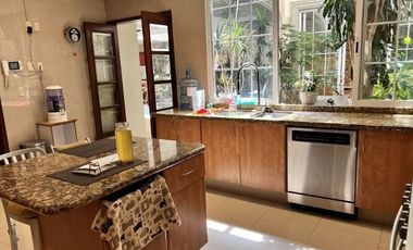 Preciosa casa en Bosques de las Lomas, privada .  Renta