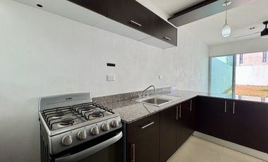 CASA EN VENTA, UNA PLANTA, 2 RECÁMARAS, PRIVADA, SANTA FE NORTE ¡OPORTUNIDAD!