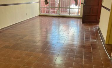 CASA EN VENTA CON RECAMARAS EN PB RESIDENCIAL DEL VALLE  AL PONIENTE DE AGS.