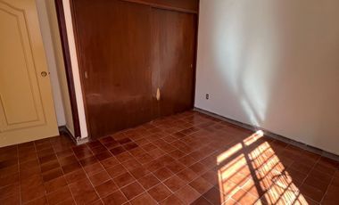 CASA EN VENTA CON RECAMARAS EN PB RESIDENCIAL DEL VALLE  AL PONIENTE DE AGS.
