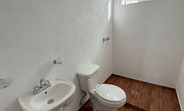 CASA EN VENTA CON RECAMARAS EN PB RESIDENCIAL DEL VALLE  AL PONIENTE DE AGS.