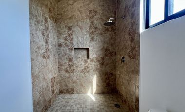 CASA EN VENTA DE 3 HABITACIONES Y ALBERCA EN PRIVADA CON AMENIDADES, ZENDERA