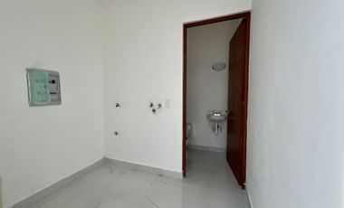 CASA EN VENTA DE 3 HABITACIONES Y ALBERCA EN PRIVADA CON AMENIDADES, ZENDERA