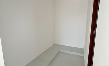 CASA EN VENTA DE 3 HABITACIONES Y ALBERCA EN PRIVADA CON AMENIDADES, ZENDERA